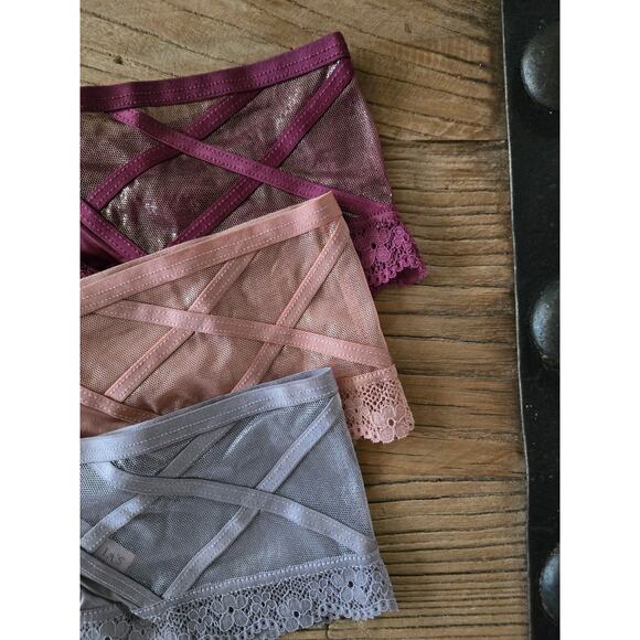 Victoria's Secret Very Sexy Cheeky Hipster Panty Bundle sz xSmall New - Picture 2 of 5